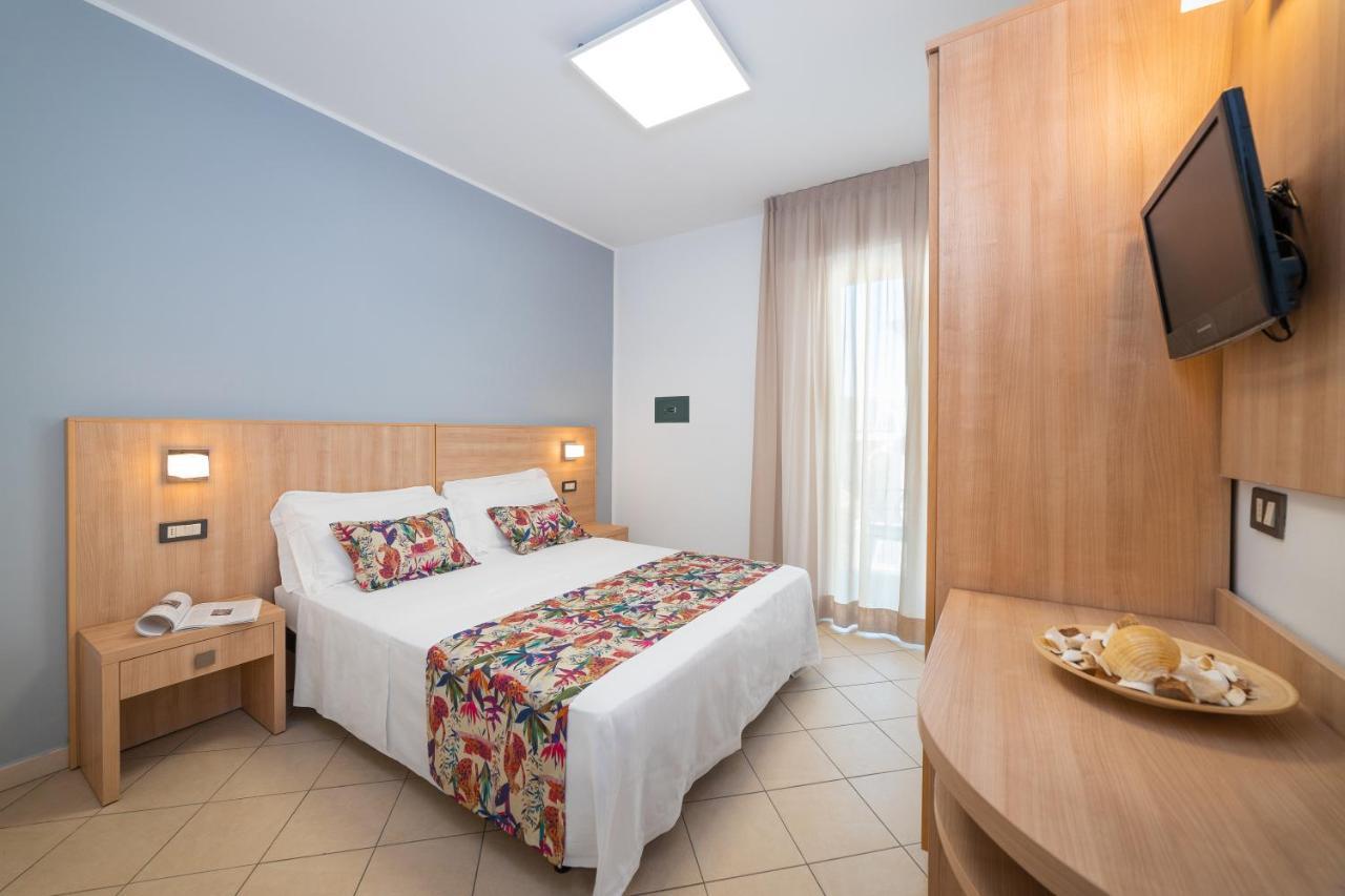Hotel Amalfi - Smart Hotel Riccione Dış mekan fotoğraf