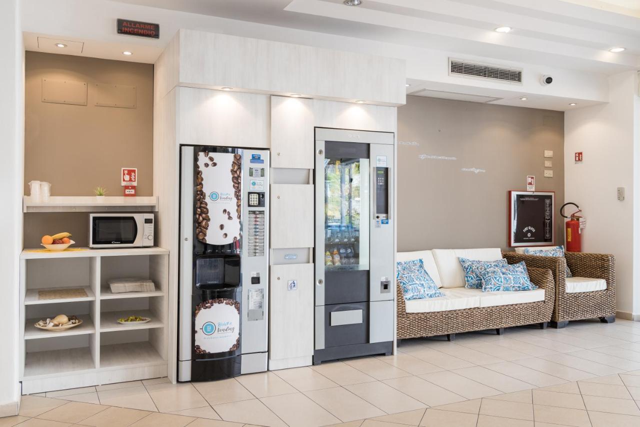 Hotel Amalfi - Smart Hotel Riccione Dış mekan fotoğraf