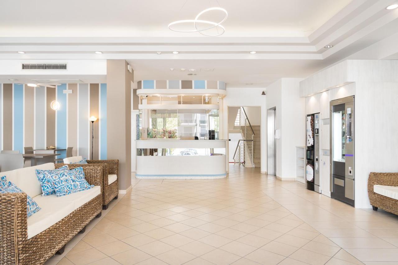 Hotel Amalfi - Smart Hotel Riccione Dış mekan fotoğraf