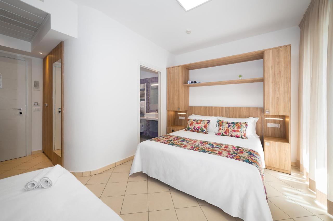 Hotel Amalfi - Smart Hotel Riccione Dış mekan fotoğraf