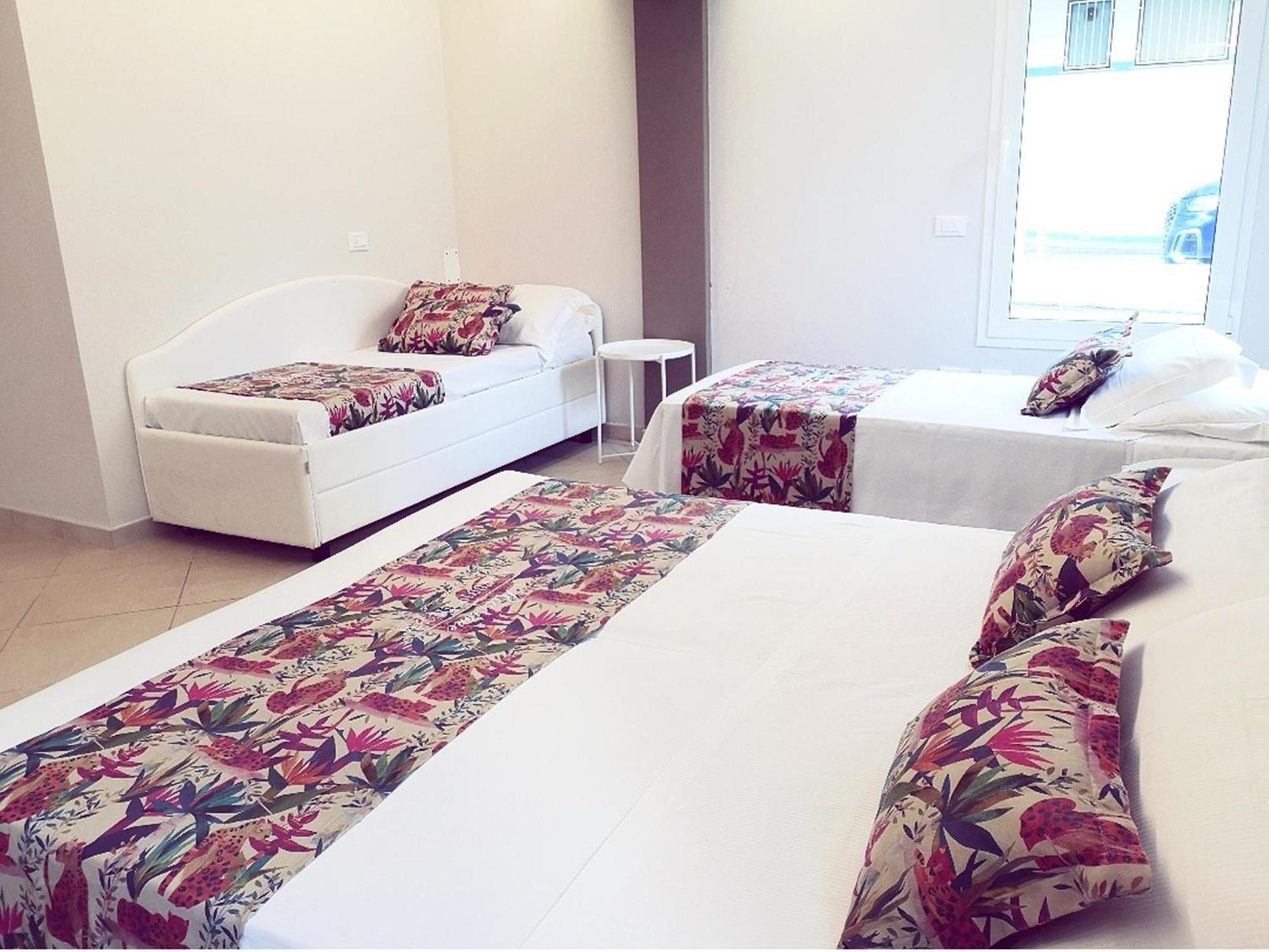 Hotel Amalfi - Smart Hotel Riccione Oda fotoğraf